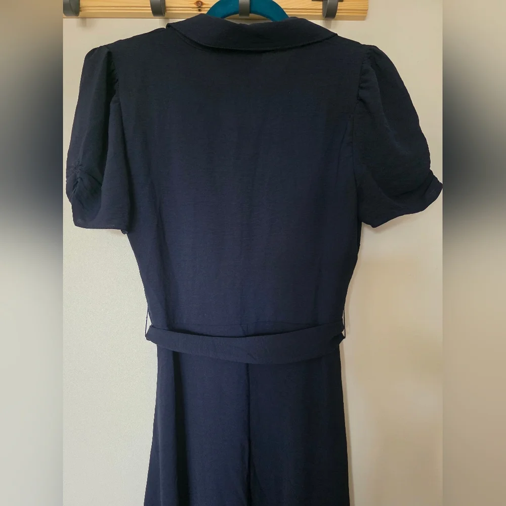DKNY Elegant Navy Midi Dress with Tie‎